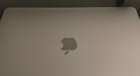 Good
													MacBook Pro 2017 (With Touch Bar) - 13" - I5, Gray, 512 GB, 16 GB, photo 3 of 6
