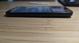 Mint
													Apple iPhone 16 - Unlocked, Black, 128 GB, A3081, photo 4 of 9