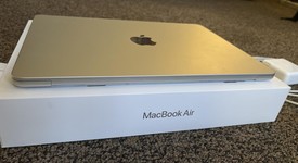 Mint
													MacBook Air 2025 (M4) - 13" - Apple M4, Silver, 256 GB, 16 GB, photo 2 of 16