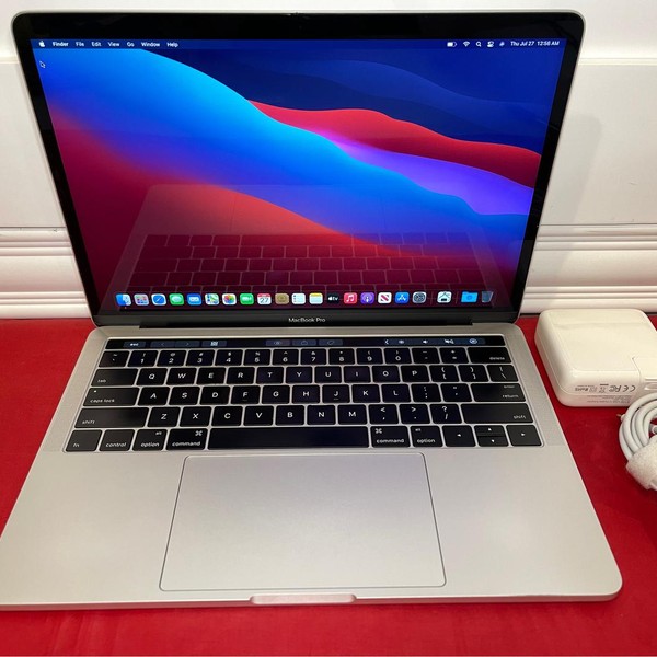 MacBook Pro 2016 (With Touch Bar) - 13 inch - 256 GB, Silver, 16 GB