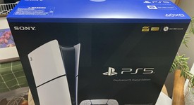 New
													PlayStation 5 Slim Digital Edition (2023) - White, 1 TB, photo 3 of 9