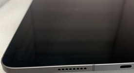 Mint
													Apple iPad Pro 11" 4th Gen 2022 - Unlocked, Gray, 256 GB, photo 3 of 9