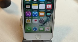 Good
													Apple iPhone 5 - Unlocked, White, 16 GB, A1428, photo 6 of 6