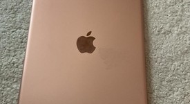 Good
													Apple iPad 8th Gen - Wi-Fi, Gold, 32 GB, A2270, photo 5 of 6