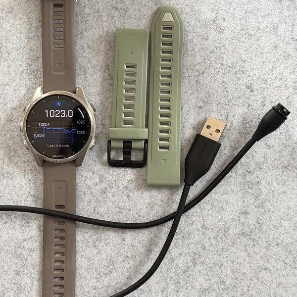 Garmin Fenix 8 - Sapphire, AMOLED
