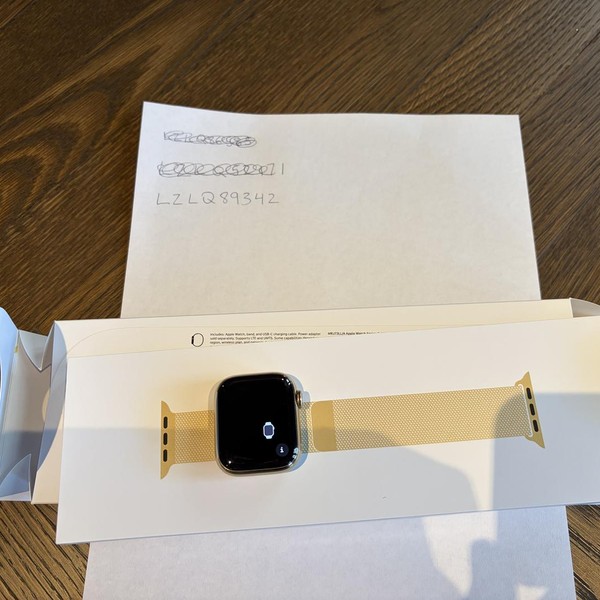 Apple Watch Series 9 41mm - Unlocked, Gold, A2982 - Cellular, Stainless
