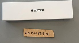 New
													Apple Watch SE 2nd Gen 44mm - Unlocked, Midnight, A2727 - Cellular, Aluminum, photo 1 of 5