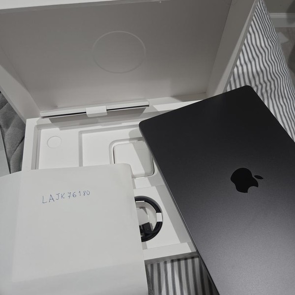 MacBook Pro 2026 - 14 inch (M5) - 512 GB, Space Black, 32 GB, Apple M5, Standard Display