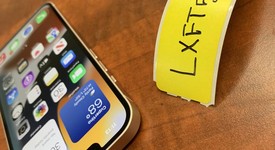 Mint
													Apple iPhone 13 - Xfinity, Pink, 128 GB, A2482, photo 5 of 7