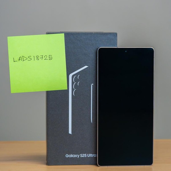 Samsung Galaxy S25 Ultra - Unlocked, 256 GB, Black, 12 GB, SM-S938U1