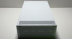 Mint
													Xbox Series S (2020) - White, 512 GB, photo 5 of 5