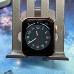 Good Apple Watch Series 5 40mm - Unlocked, Gold, A2094 Cellular, Aluminum