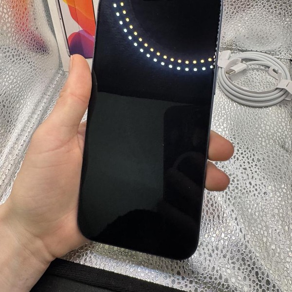 Apple iPhone 17 Pro Max - Boost, 256 GB, Deep Blue, A3257