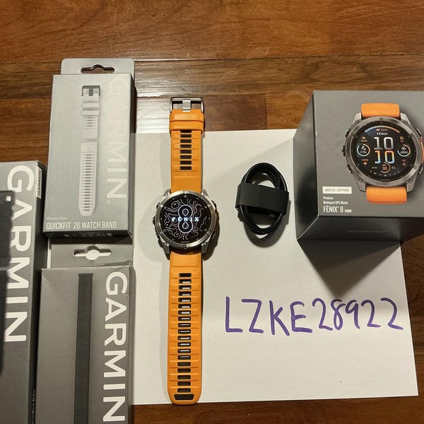 Garmin Fenix 8 - Titanium, AMOLED