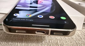 Good
													Google Pixel 10 Pro XL - Unlocked, Porcelain, 256 GB, GUL82, photo 3 of 12