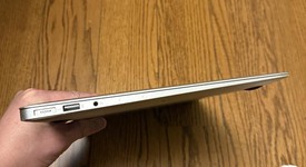 Good
													MacBook Air 2017 - 13" - I5, Silver, 128 GB, 8 GB, photo 3 of 9