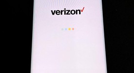 Good
													Samsung Galaxy S8 Plus - Verizon, Black, 64 GB, SM-G955U, photo 2 of 10