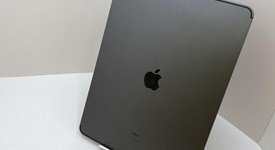 Mint
													Apple iPad Pro 12.9" 4th Gen 2020 - Unlocked, Gray, 256 GB, A2069, photo 4 of 6