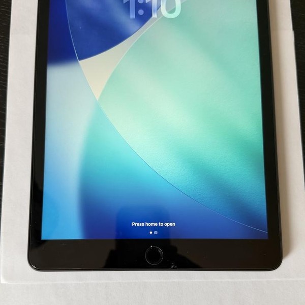 Apple iPad 9th Gen - Unlocked, 64 GB, Gray, A2603