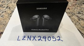 New
													Samsung Galaxy Buds3 Pro - Silver, photo 3 of 5