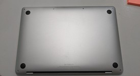 Good
													MacBook Pro 2017 (No Touch Bar) - 13" - I5, Silver, 512 GB, 8 GB, photo 3 of 9