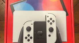 Good
													Nintendo Switch - OLED - White, 64 GB, photo 3 of 9