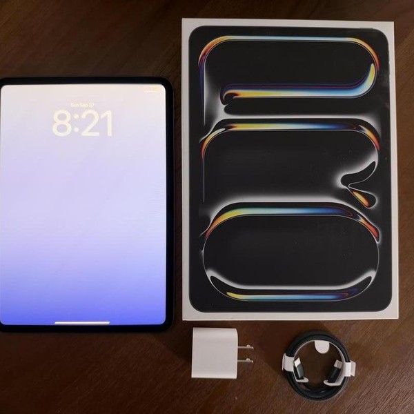 Apple iPad Pro 11 inch (M5) 2025 - Wi-Fi, 256 GB, Space Black, Apple M5 10-Core (8-core GPU), A3357, Standard Glass