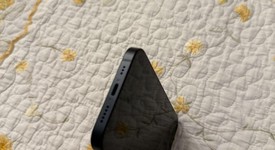 Mint
													Apple iPhone 13 - Unlocked, Midnight, 128 GB, A2482, photo 3 of 8