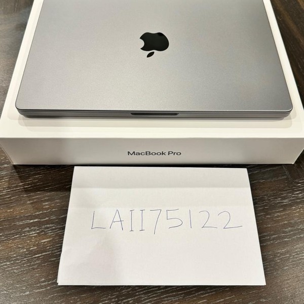MacBook Pro 2021 - 14 inch - 512 GB, Gray, 16 GB, Apple M1 Pro 8-core