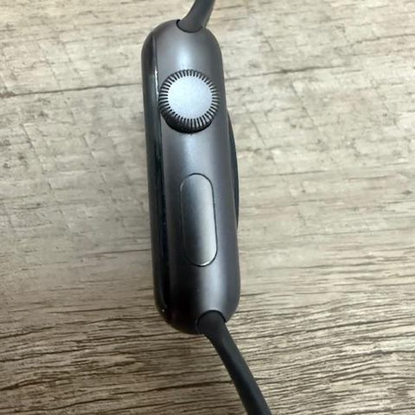 Apple Watch Series 3 42mm - Gray, A1859, Aluminum - GPS