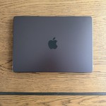 Mint MacBook Pro 2026 - 14 inch (M5) - 2 TB, Space Black, 128 GB, Apple M5 Max 18-core (40-core GPU), Nano-texture Display