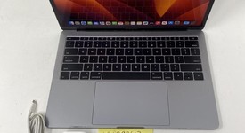 Good
													MacBook Pro 2017 (No Touch Bar) - 13" - I5, Gray, 256 GB, 8 GB, photo 1 of 8