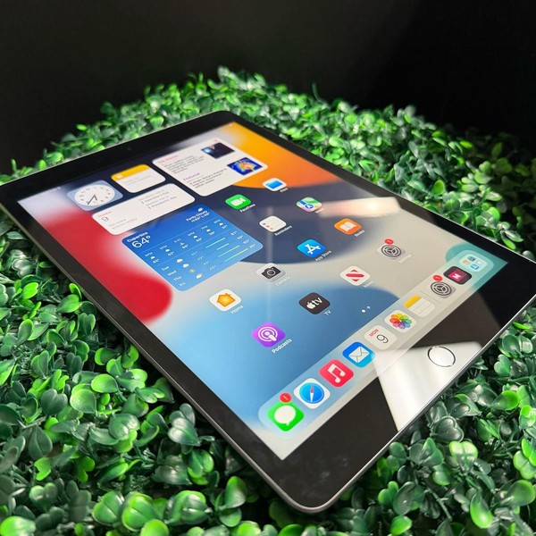 Apple iPad 9th Gen - Wi-Fi, 64 GB, Gray, A2602