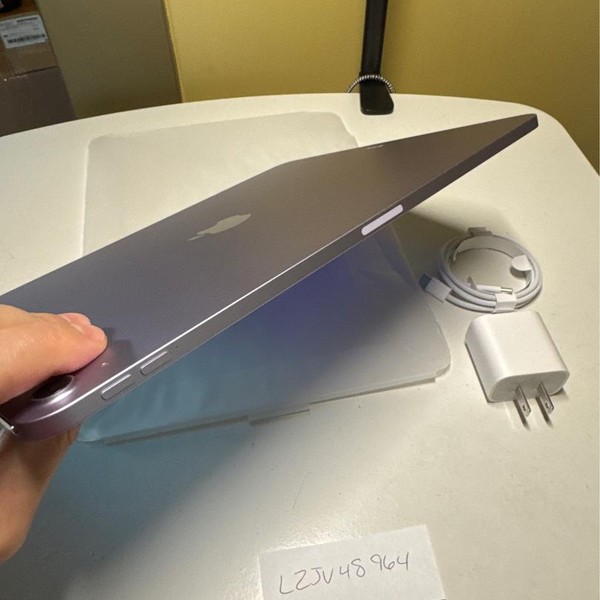 Apple iPad Air 13 inch (M3) 2025 - Wi-Fi, 128 GB, Purple