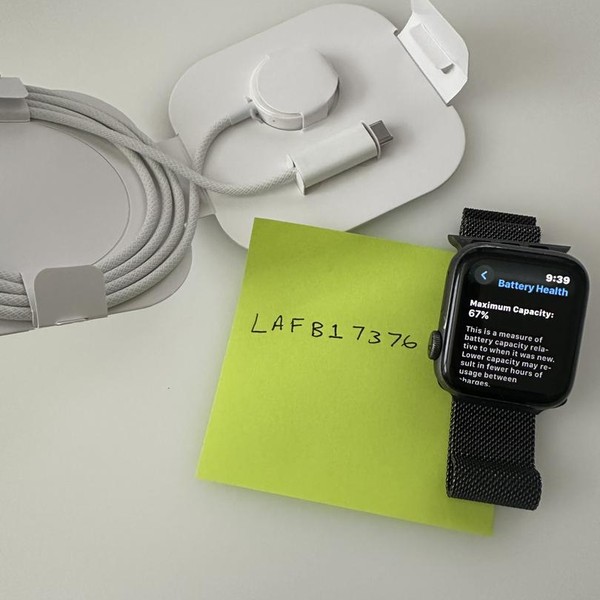 Apple Watch Series 4 40mm - Gray, A1977 - GPS, Nike