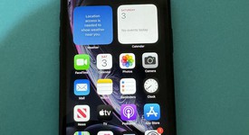Mint
													Apple iPhone Xr - Unlocked, Black, 64 GB, A1984, photo 2 of 8