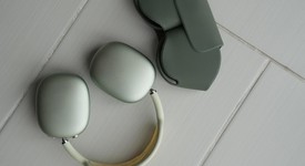 Used
													Apple AirPods Max - Green, photo 4 of 6