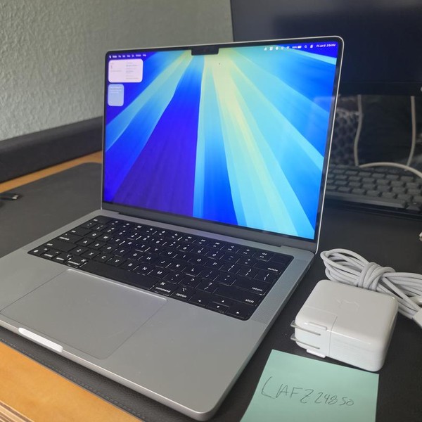 MacBook Pro Late 2023 (M3) - 14 inch - 512 GB, Silver, 18 GB, Apple M3 Pro 11-core, 14-core GPU