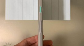 Mint
													Google Pixel 2 - Verizon, Blue, 64 GB, Verizon Edition, photo 3 of 4