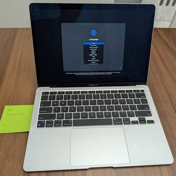 MacBook Air 2020 - 13 inch - 256 GB, Silver, 8 GB, Apple M1