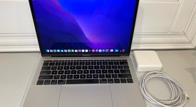 Good
													MacBook Pro 2017 (No Touch Bar) - 13" - I5, Silver, 512 GB, 16 GB, photo 1 of 10
