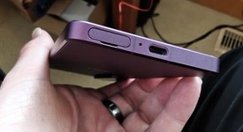 Mint
													Sony Xperia 1 VII - Unlocked Non-US, Purple, 256 GB, 12 GB, photo 4 of 9