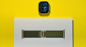 Good
													Apple Watch Ultra 49mm - Unlocked, Titanium, A2622, photo 2 of 17