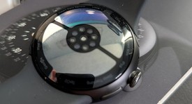 Mint
													Google Pixel Watch 4 - Unlocked, Black, 45mm, LTE, photo 4 of 4