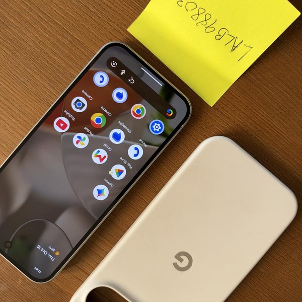 Google Pixel 9 - Unlocked, 128 GB, Porcelain, 12 GB, G2YBB