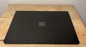 Fair
													Microsoft Surface Laptop 4 - Ryzen 5, Black, 256 GB, 16 GB, 13.5", photo 3 of 9