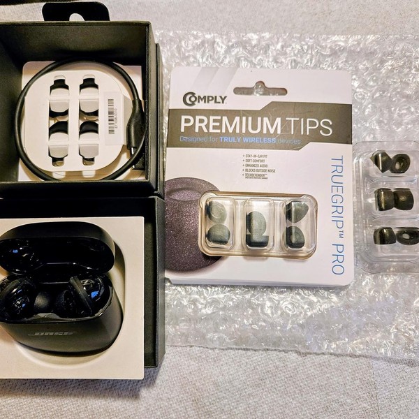 Bose QuietComfort Ultra Earbuds - Black