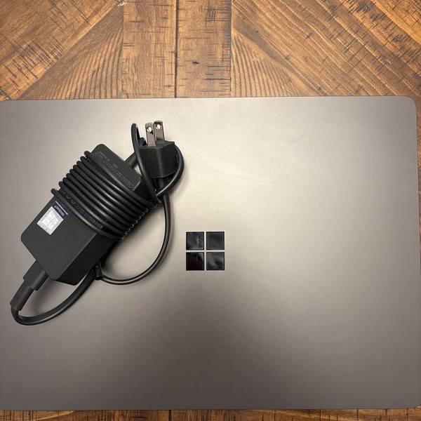 Microsoft Surface Laptop 7 - 1 TB, Black, 32 GB, Snapdragon X Elite, 15 inch