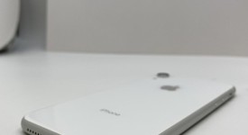 Good
													Apple iPhone Xr - Unlocked, White, 256 GB, A1984, photo 4 of 8