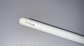 Mint
													Apple Pencil 2nd Gen, photo 1 of 3